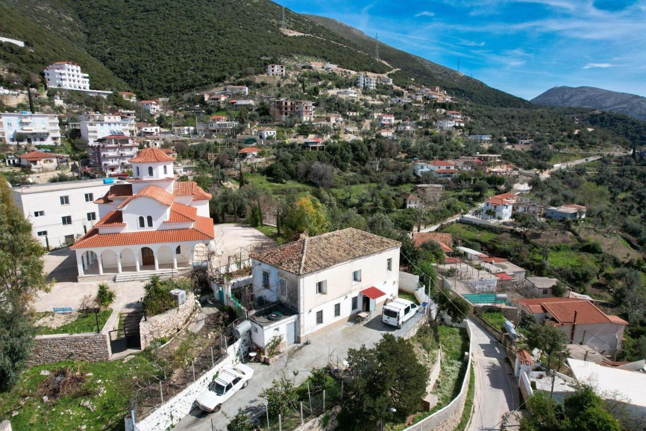 Duka'S House Hotel Lukove Exterior photo